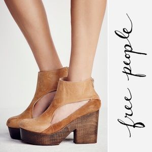Free People Horizon Clogs in box